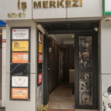 Huge Family Near Cevahir Mall * איסטמבול